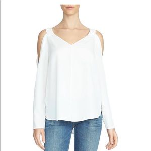 1.State Cold shoulder Top Size Xsmall
